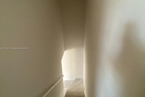 Copropriété à vendre à Miami, Floride: 2 chambres, 117.43 m2 № 1692758 - photo 3