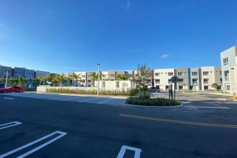Copropriété à vendre à Miami, Floride: 2 chambres, 117.43 m2 № 1692758 - photo 4