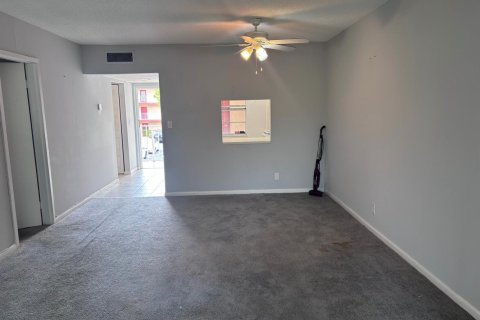 Condominio en venta en Margate, Florida, 1 dormitorio, 72 m2 № 2252388 - foto 6