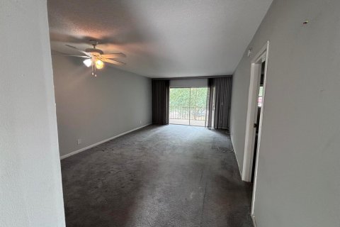 Condominio en venta en Margate, Florida, 1 dormitorio, 72 m2 № 2252388 - foto 4