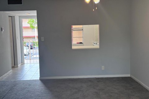 Condominio en venta en Margate, Florida, 1 dormitorio, 72 m2 № 2252388 - foto 8