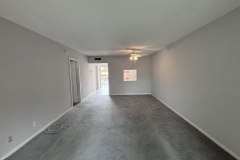 Condominio en venta en Margate, Florida, 1 dormitorio, 72 m2 № 2252388 - foto 7