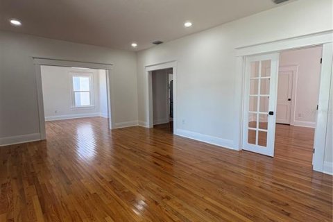 Casa en alquiler en Tampa, Florida, 3 dormitorios, 143.07 m2 № 2111683 - foto 5