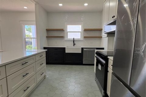 Casa en alquiler en Tampa, Florida, 3 dormitorios, 143.07 m2 № 2111683 - foto 6