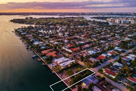 Villa ou maison à vendre à Surfside, Floride: 7 chambres № 1715176 - photo 8
