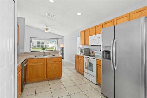 Casa en venta en Davenport, Florida, 4 dormitorios, 154.31 m2 № 2347710 - foto 4
