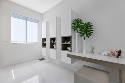 Casa en venta en Doral, Florida, 5 dormitorios, 328.6 m2 № 1956332 - foto 19