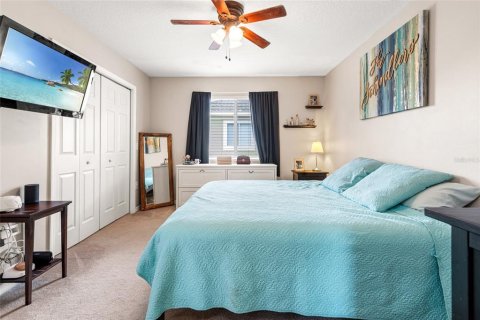 Touwnhouse à vendre à Tampa, Floride: 2 chambres, 108.97 m2 № 1919505 - photo 15