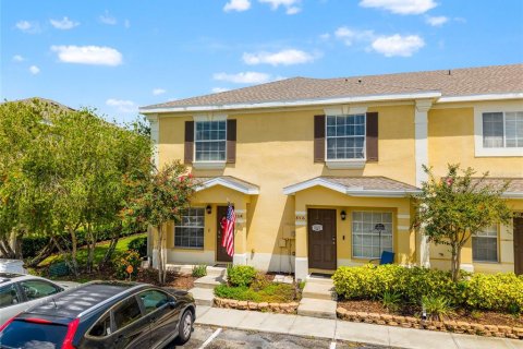 Touwnhouse à vendre à Tampa, Floride: 2 chambres, 108.97 m2 № 1919505 - photo 2