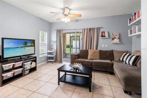 Touwnhouse à vendre à Tampa, Floride: 2 chambres, 108.97 m2 № 1919505 - photo 12