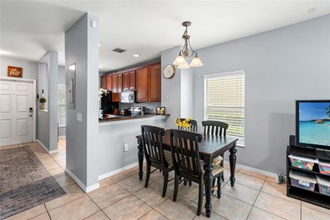 Touwnhouse à vendre à Tampa, Floride: 2 chambres, 108.97 m2 № 1919505 - photo 10