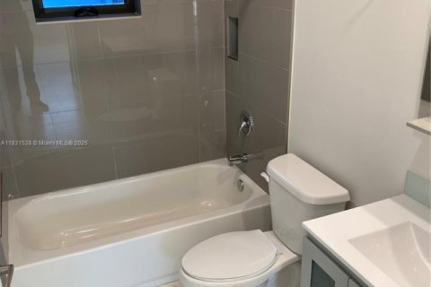 Appartement à louer à Miami, Floride: 2 chambres, 111.48 m2 № 1809196 - photo 10