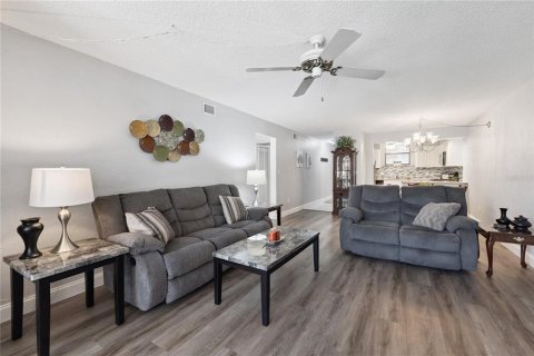Copropriété à vendre à Daytona Beach, Floride: 2 chambres, 98.1 m2 № 2201833 - photo 12
