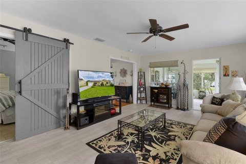 Villa ou maison à vendre à The Villages, Floride: 3 chambres, 138.89 m2 № 2355728 - photo 15