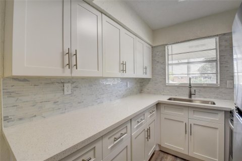 Condo in Boca Raton, Florida, 1 bedroom  № 2178766