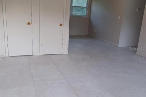 House in Orlando, Florida 3 bedrooms, 92.9 sq.m. № 2232372 - photo 3