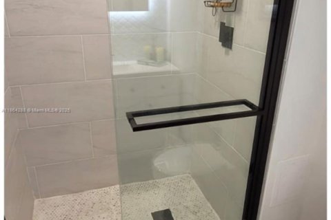 Снять в аренду кондоминиум в Авентура, Флорида 2 спальни, 145.39м2, № 1957372 - фото 11