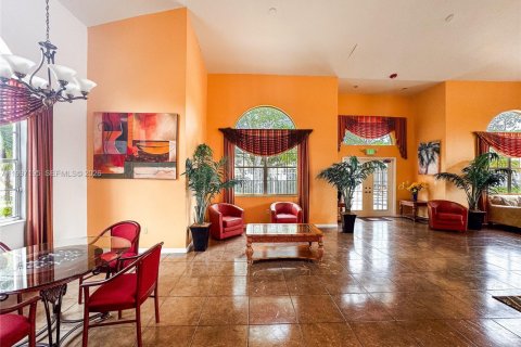 Apartment in Pembroke Pines, Florida 2 bedrooms, 94.39 sq.m. № 2076111 - photo 27