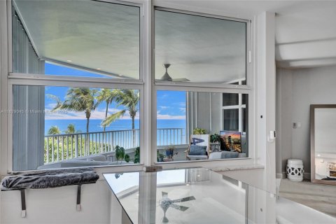 Copropriété à louer à Pompano Beach, Floride: 2 chambres, 152.73 m2 № 1939551 - photo 24
