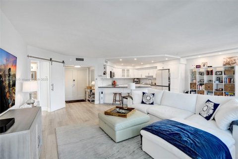Copropriété à louer à Pompano Beach, Floride: 2 chambres, 152.73 m2 № 1939551 - photo 8