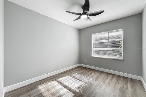 House in Orlando, Florida 3 bedrooms, 122.63 sq.m. № 1769997 - photo 17