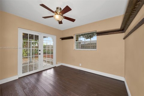Casa en venta en Oakland Park, Florida, 3 dormitorios, 108.7 m2 № 1846179 - foto 25