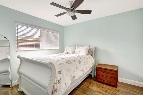 Casa en venta en Port St. Lucie, Florida, 3 dormitorios, 142.7 m2 № 2180434 - foto 21
