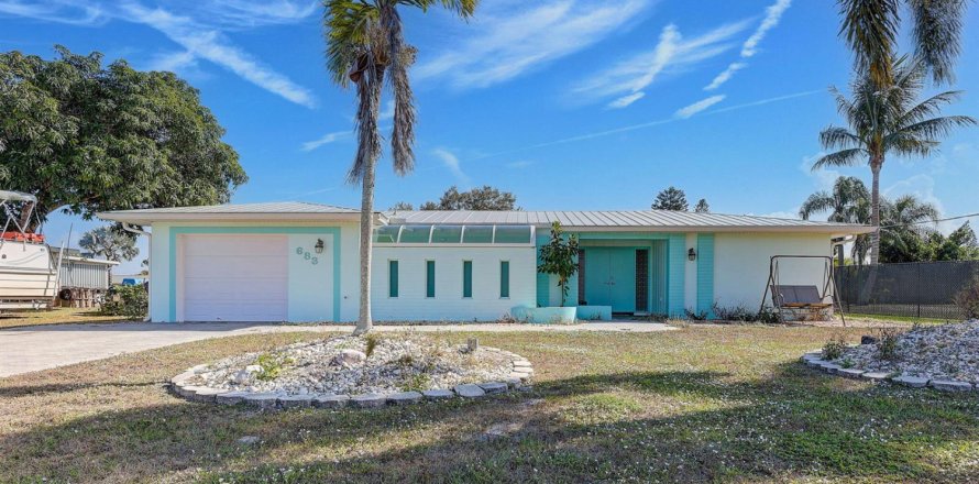Casa en Port St. Lucie, Florida 3 dormitorios, 142.7 m2 № 2180434