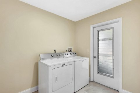 Casa en venta en Port St. Lucie, Florida, 3 dormitorios, 142.7 m2 № 2180434 - foto 23