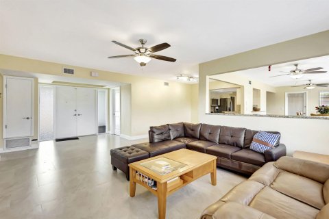Casa en venta en Port St. Lucie, Florida, 3 dormitorios, 142.7 m2 № 2180434 - foto 8
