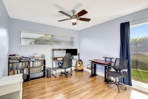 Casa en venta en Port St. Lucie, Florida, 3 dormitorios, 142.7 m2 № 2180434 - foto 27