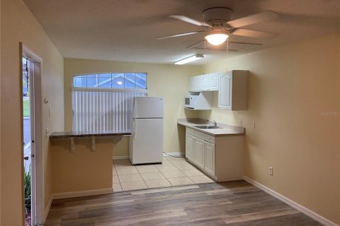 Condominio en alquiler en Davenport, Florida, 27.87 m2 № 1904517 - foto 2