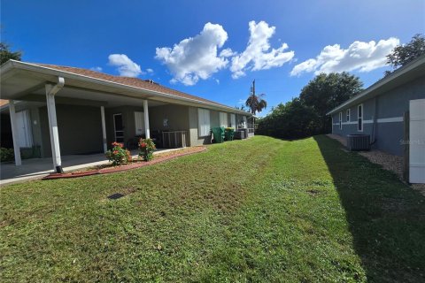 Villa ou maison à louer à Punta Gorda, Floride: 2 chambres, 111.2 m2 № 2436800 - photo 16