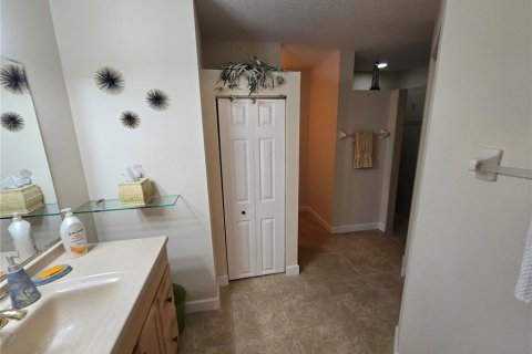 Villa ou maison à louer à Punta Gorda, Floride: 2 chambres, 111.2 m2 № 2436800 - photo 12
