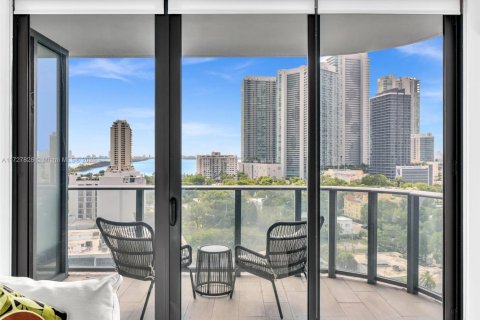 Condominio en alquiler en Miami, Florida, 1 dormitorio, 67.35 m2 № 1959020 - foto 11