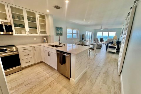 Copropriété à louer à Jensen Beach, Floride: 2 chambres, 103.4 m2 № 2303943 - photo 4