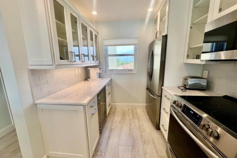 Copropriété à louer à Jensen Beach, Floride: 2 chambres, 103.4 m2 № 2303943 - photo 10