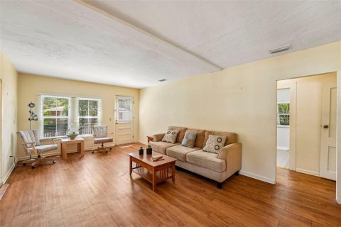 House in Alachua, Florida 3 bedrooms, 95.5 sq.m. № 2228301 - photo 5