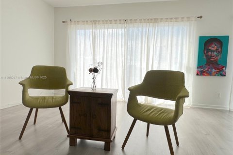 Снять в аренду кондоминиум в Бей-Харбор-Айлендс, Флорида 1 спальня, 86.31м2, № 1964522 - фото 10