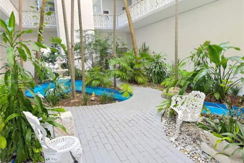 Снять в аренду кондоминиум в Бей-Харбор-Айлендс, Флорида 1 спальня, 86.31м2, № 1964522 - фото 24