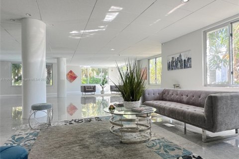 Снять в аренду кондоминиум в Бей-Харбор-Айлендс, Флорида 1 спальня, 86.31м2, № 1964522 - фото 25