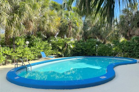 Снять в аренду кондоминиум в Бей-Харбор-Айлендс, Флорида 1 спальня, 86.31м2, № 1964522 - фото 23