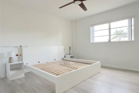 Снять в аренду кондоминиум в Бей-Харбор-Айлендс, Флорида 1 спальня, 86.31м2, № 1964522 - фото 18