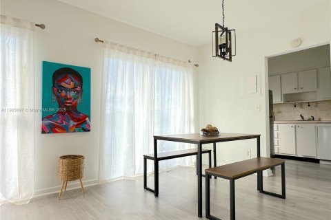 Снять в аренду кондоминиум в Бей-Харбор-Айлендс, Флорида 1 спальня, 86.31м2, № 1964522 - фото 8