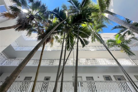 Снять в аренду кондоминиум в Бей-Харбор-Айлендс, Флорида 1 спальня, 86.31м2, № 1964522 - фото 29