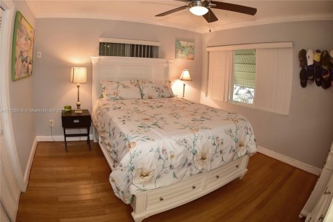House in Hollywood, Florida 3 bedrooms, 81.2 sq.m. № 1812152 - photo 17