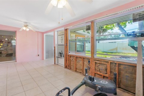 Купить виллу или дом в Галфпорта, Флорида 6 комнат, 211.35м2, № 1797440 - фото 19