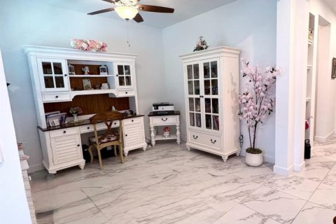 Villa ou maison à vendre à Port St. Lucie, Floride: 3 chambres, 185.62 m2 № 2177291 - photo 5
