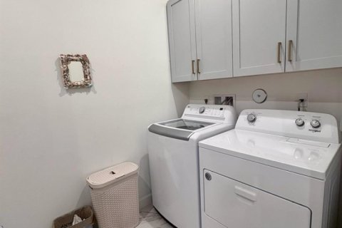 Villa ou maison à vendre à Port St. Lucie, Floride: 3 chambres, 185.62 m2 № 2177291 - photo 13