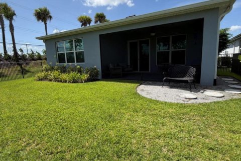 Villa ou maison à vendre à Port St. Lucie, Floride: 3 chambres, 185.62 m2 № 2177291 - photo 26